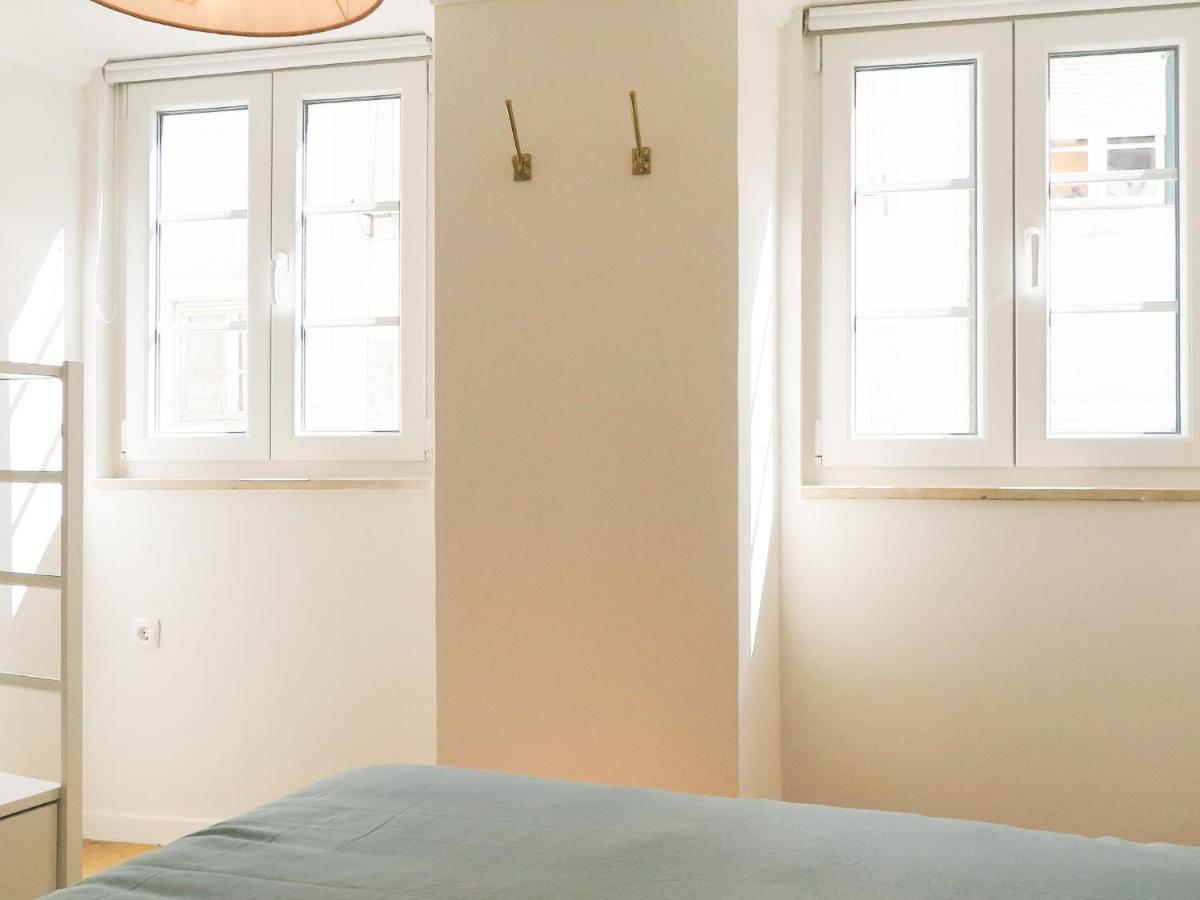 Historic Alfama Apt With Modern Style Lisabona Exterior foto