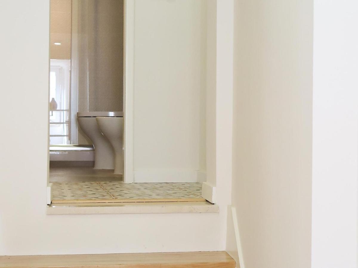 Historic Alfama Apt With Modern Style Lisabona Exterior foto
